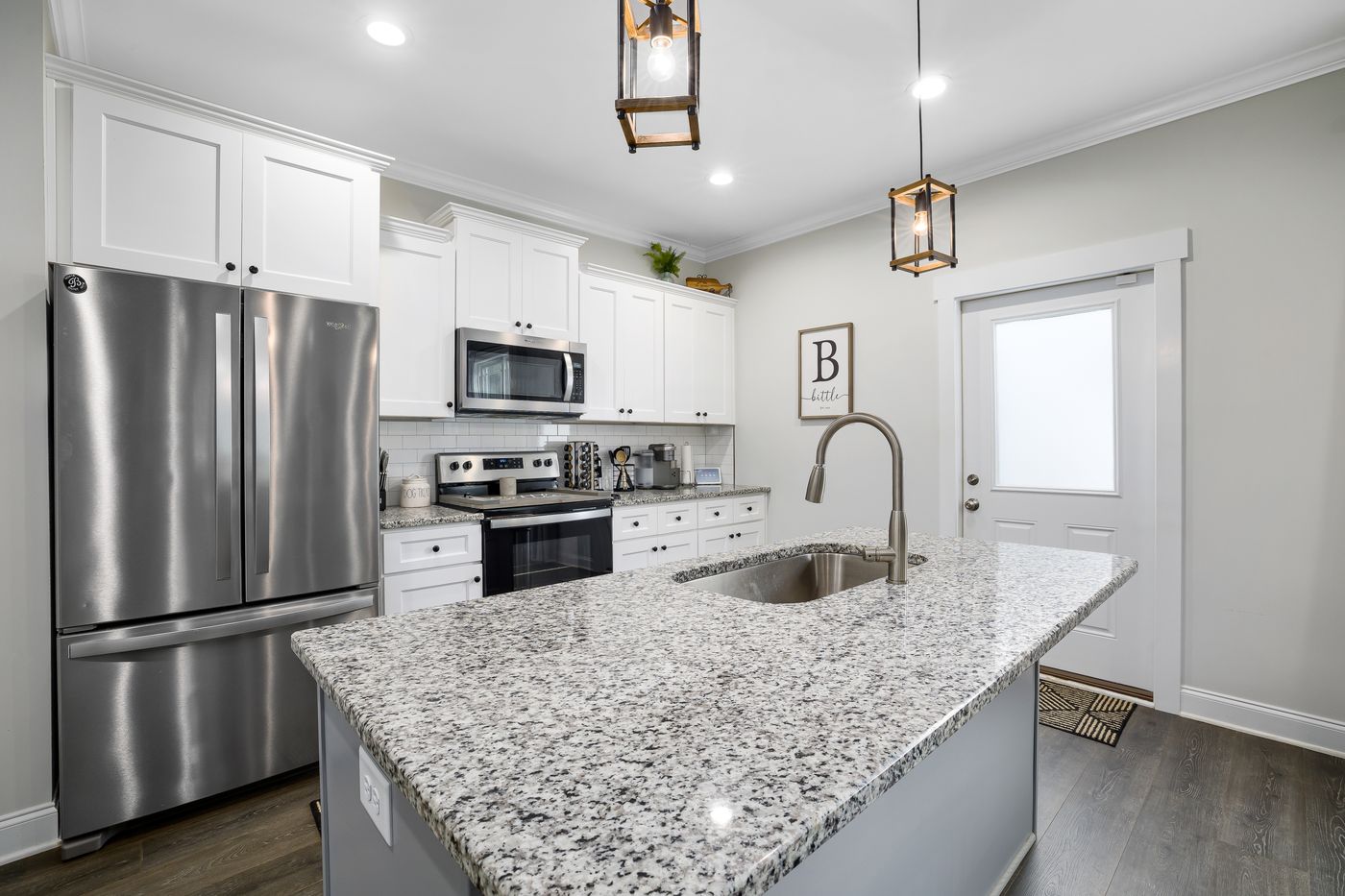 Affordably renovated kitchen in Dubai